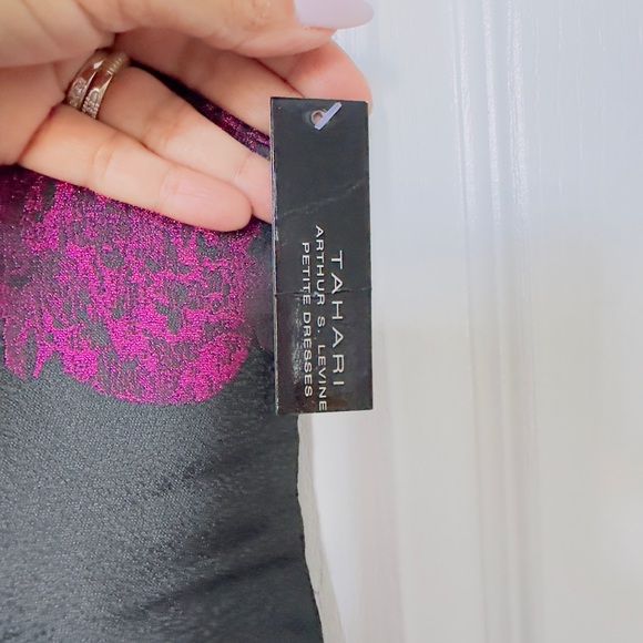 Tahari dress - Picture 2 of 3